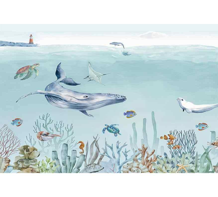 Papier peint océan avec baleine, tortue, poissons colorés et coraux décoratifs sous-marins.