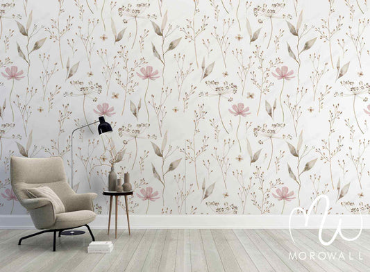 Papier peint floral beige et rose clair, salon moderne avec fauteuil et déco minimaliste