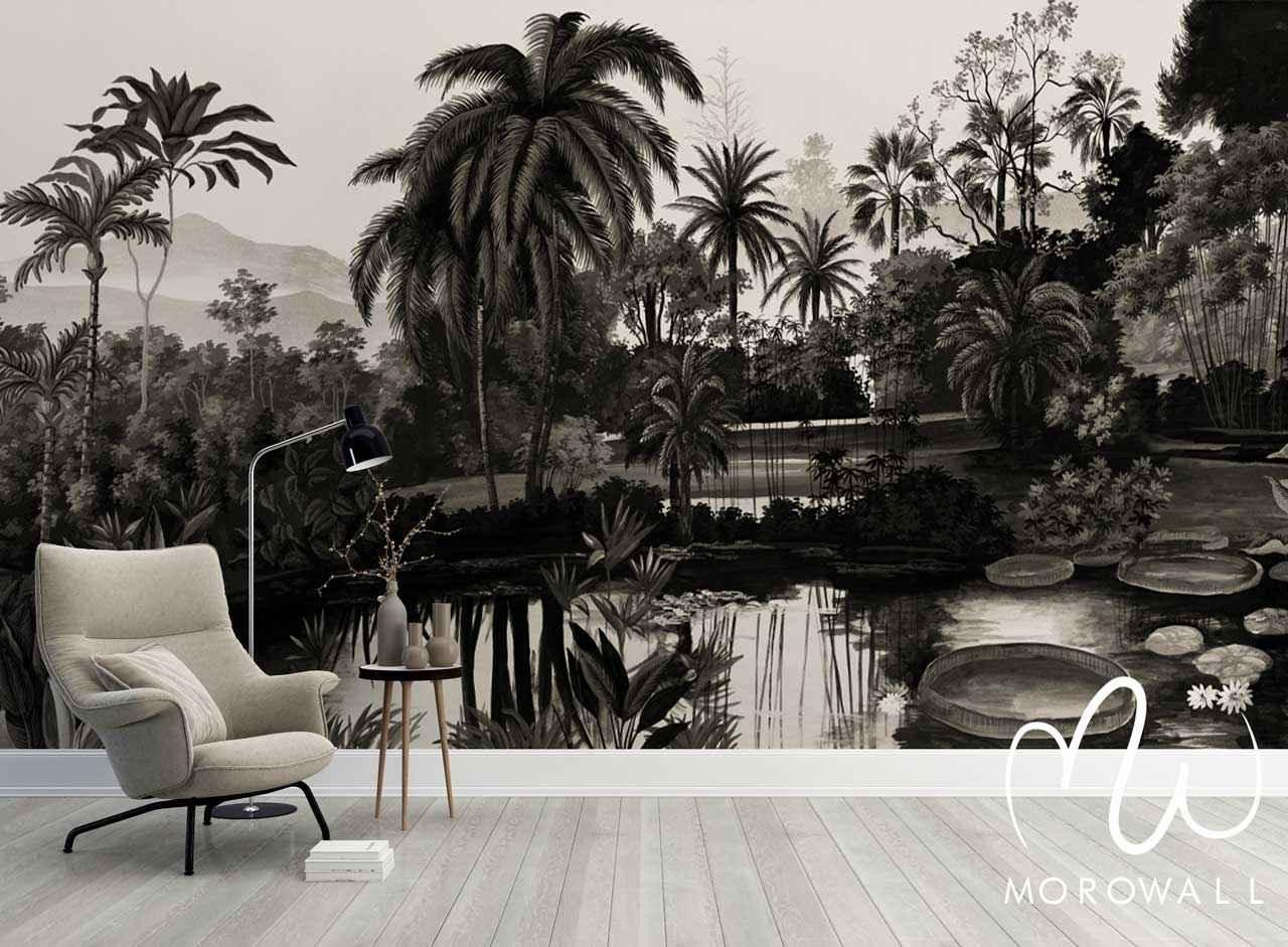 Papier peint panoramique jungle sombre avec palmiers, feuillage luxuriant et étang, déco salon.