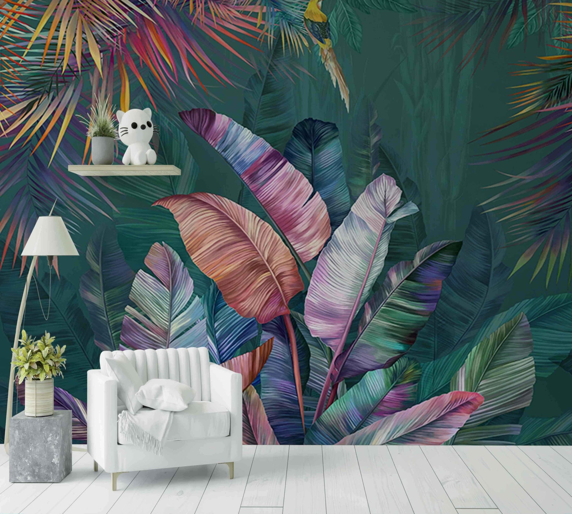 Papier peint tropical coloré avec grandes feuilles exotiques, fauteuil blanc et déco moderne